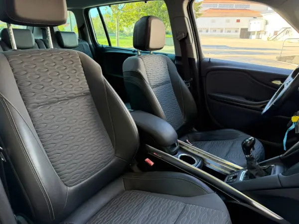 Opel Zafira 1.6 CDTi Executive 36