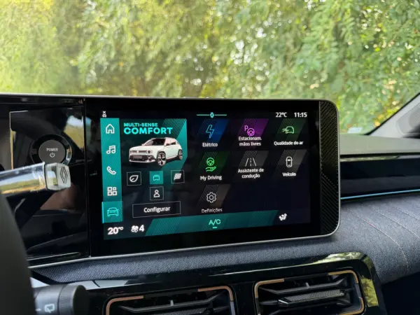 Renault 4 E-Tech 52 kWh Iconic Autonomia Conforto 21