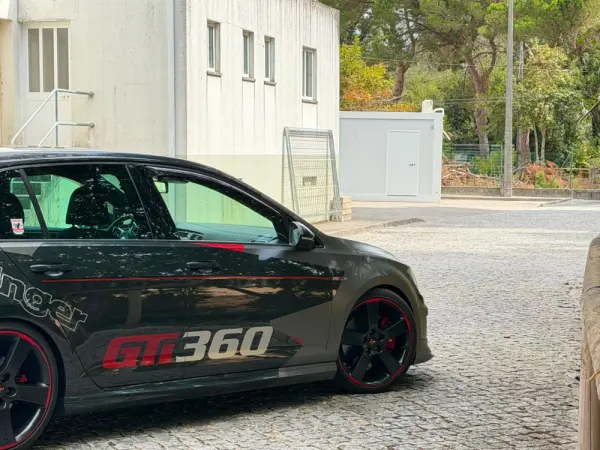 Volkswagen Golf 2.0 TSi R DSG 9