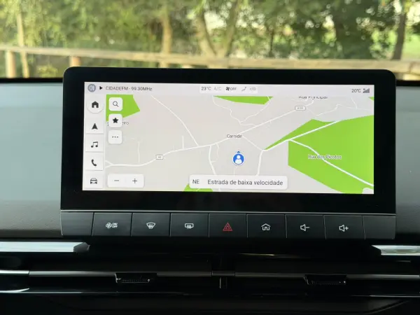 MG MG4 64 kWh Luxury 17