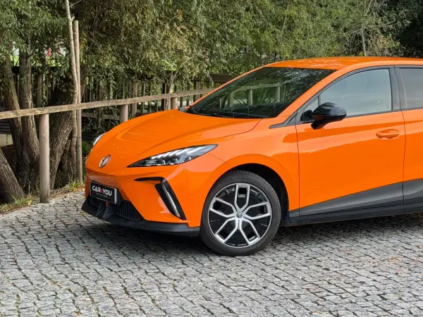 MG MG4 64 kWh Luxury 2