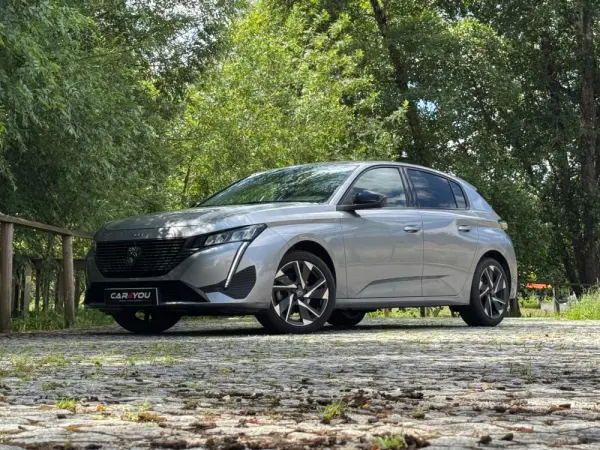 Peugeot 308 1.2 PureTech Allure Pack 8