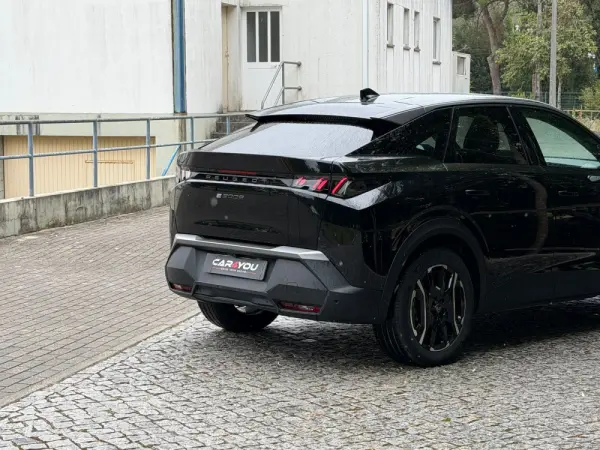 Peugeot E-3008 73 kWh Allure 5