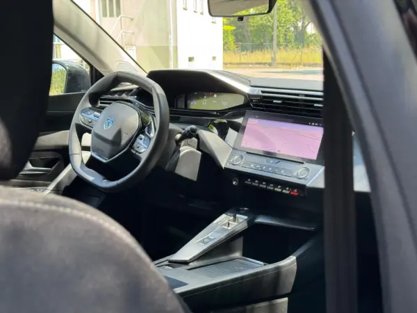 Peugeot 308 PureTech 130 EAT8 Active Pack 23