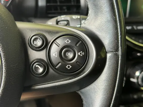 MINI 3 Portas One D 16