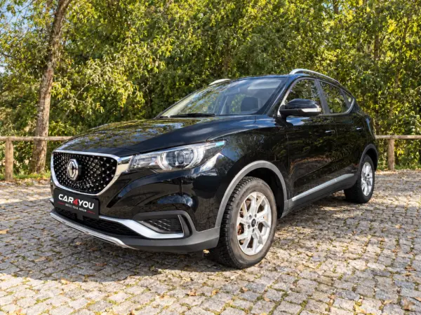 MG ZS EV 44.5 kWh Luxury 1