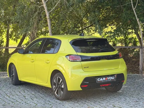 Peugeot 208 1.2 PureTech Allure 11