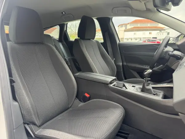 Peugeot 308 SW 1.2 PureTech Active Pack 28