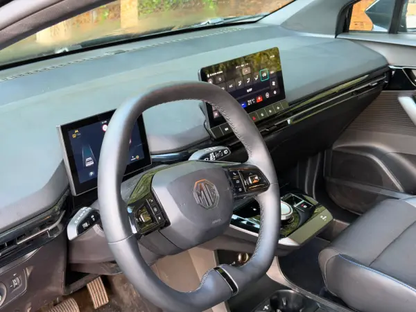MG MG4 77 kWh Extended Range Luxury 20