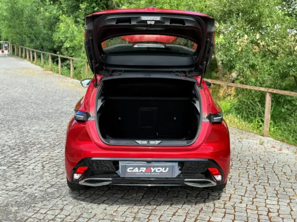 Peugeot 308 1.2 PureTech Allure 13