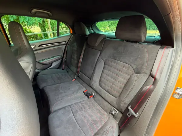 Renault Mégane 1.8 TCe R.S. EDC 41