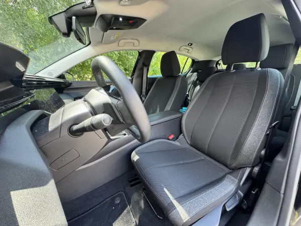 Peugeot 308 PureTech 130 EAT8 Active Pack 24