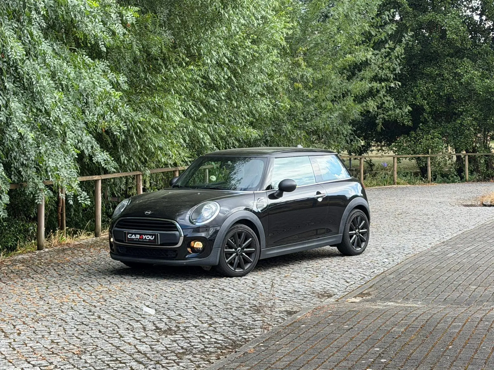 MINI 3 Portas One D 8