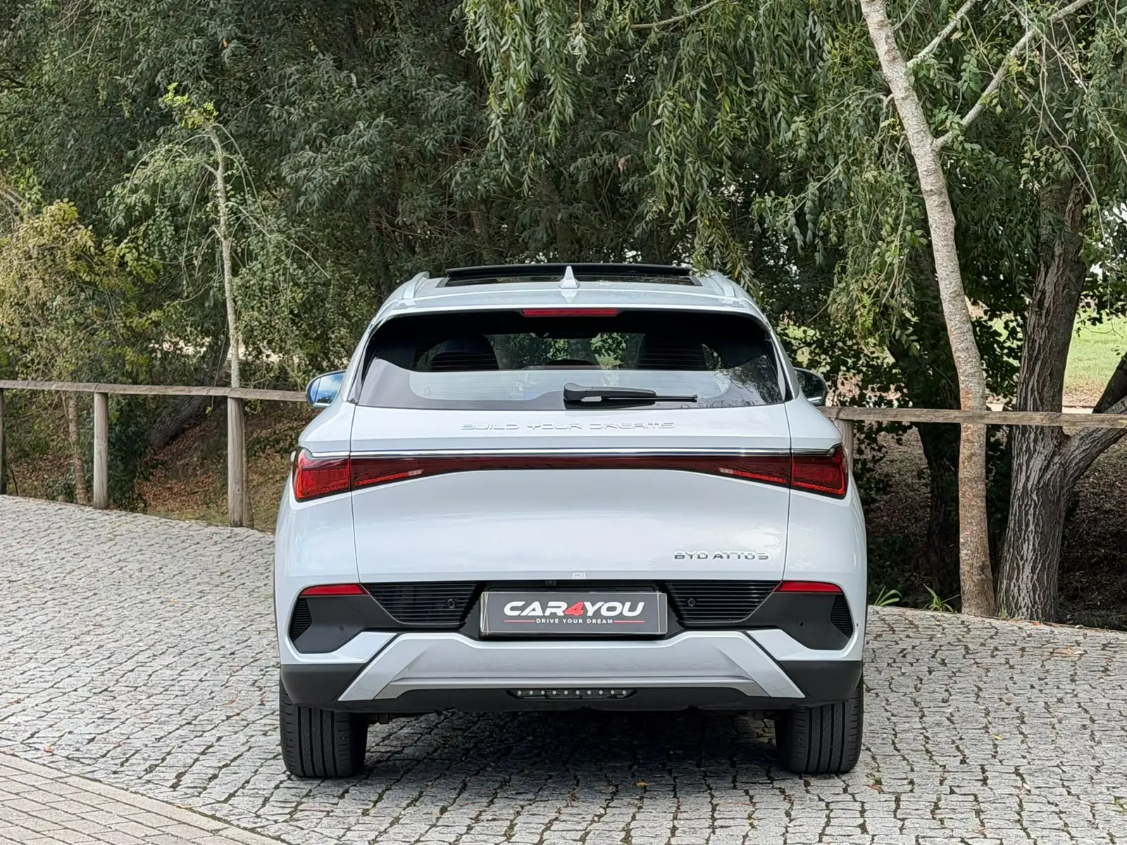 BYD Atto 3 60.48 kWh Design 17