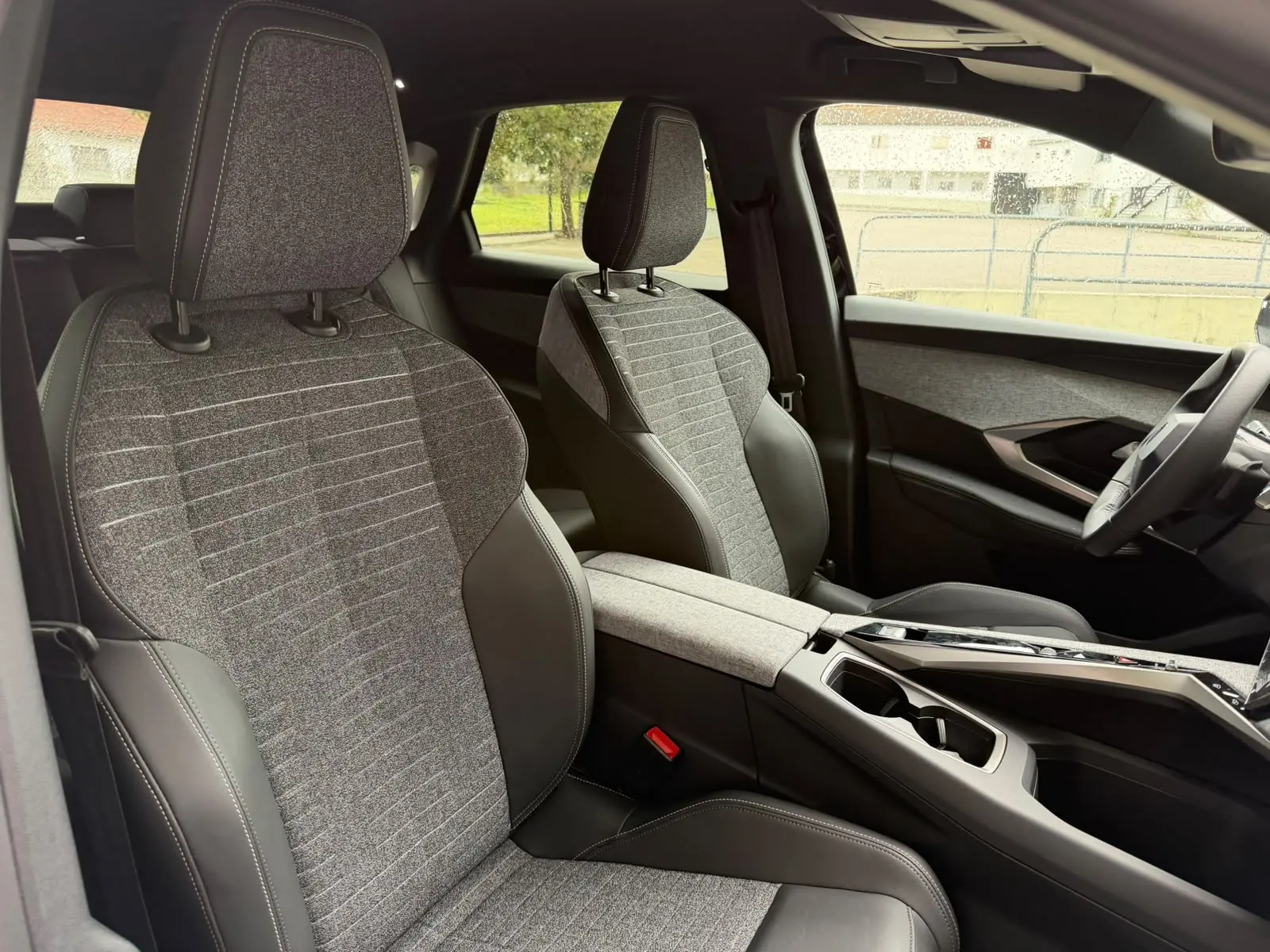 Peugeot E-3008 73 kWh Allure 33
