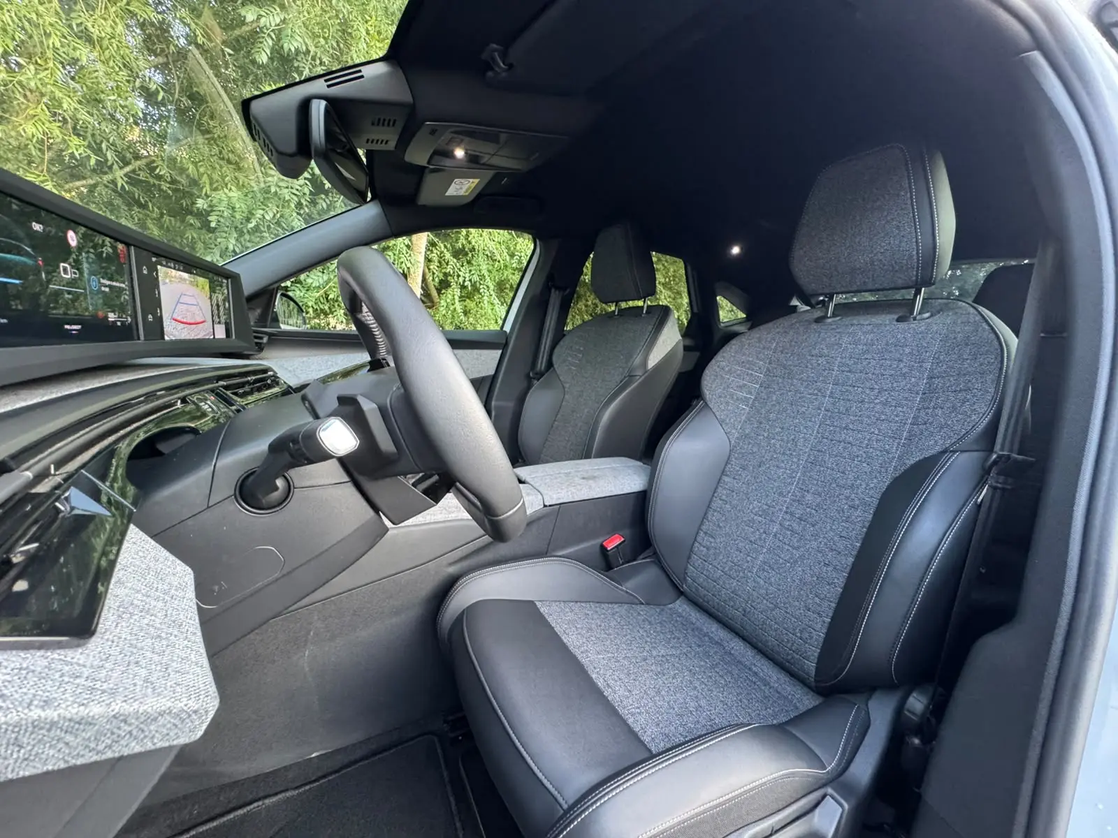Peugeot 3008 1.2 Hybrid Allure e-DCS6 25