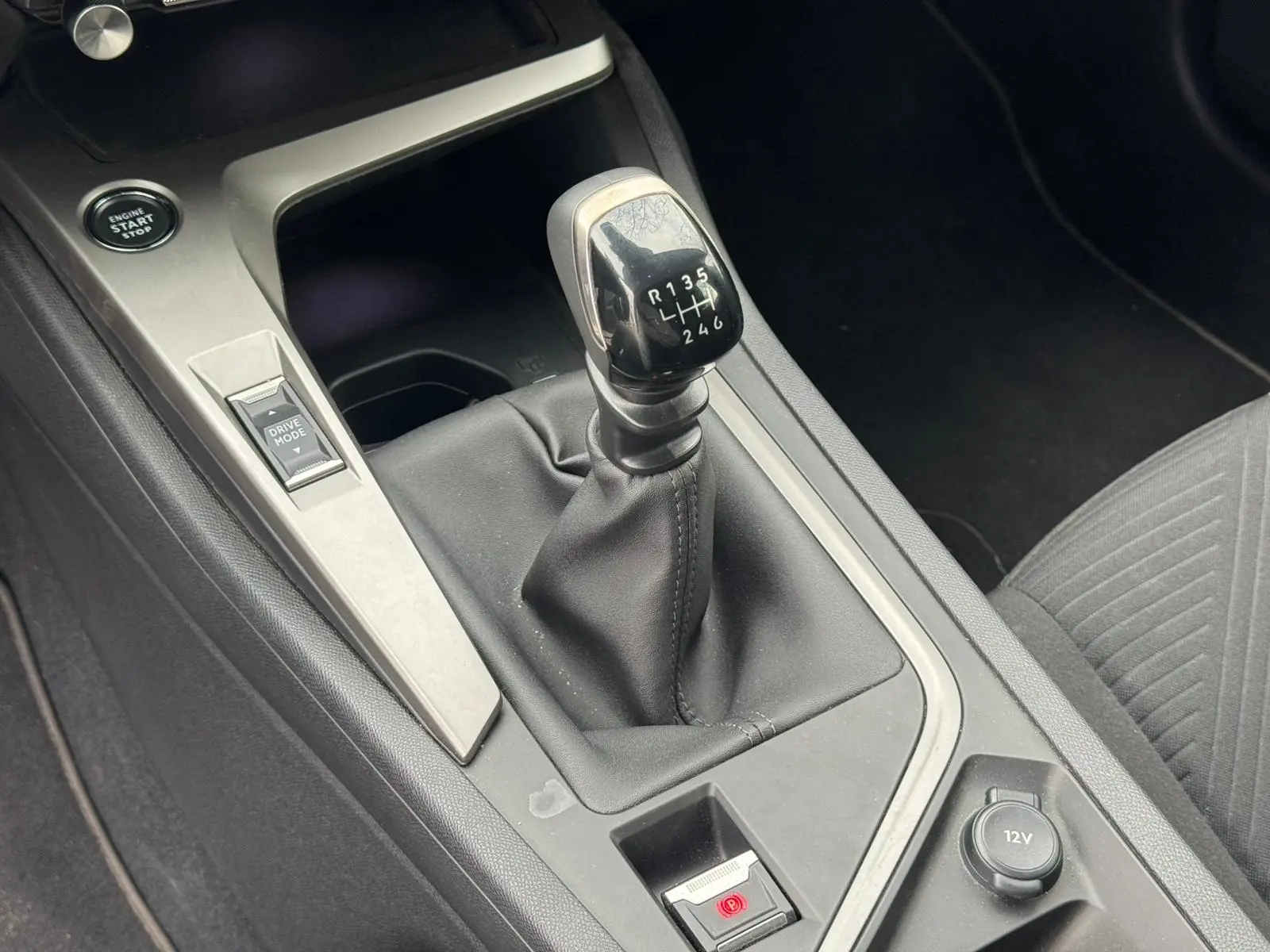 Peugeot 308 SW 1.2 PureTech Active Pack 18