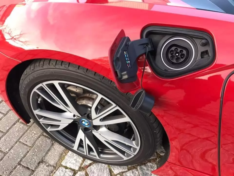 BMW i8 Coupé E-Drive 9