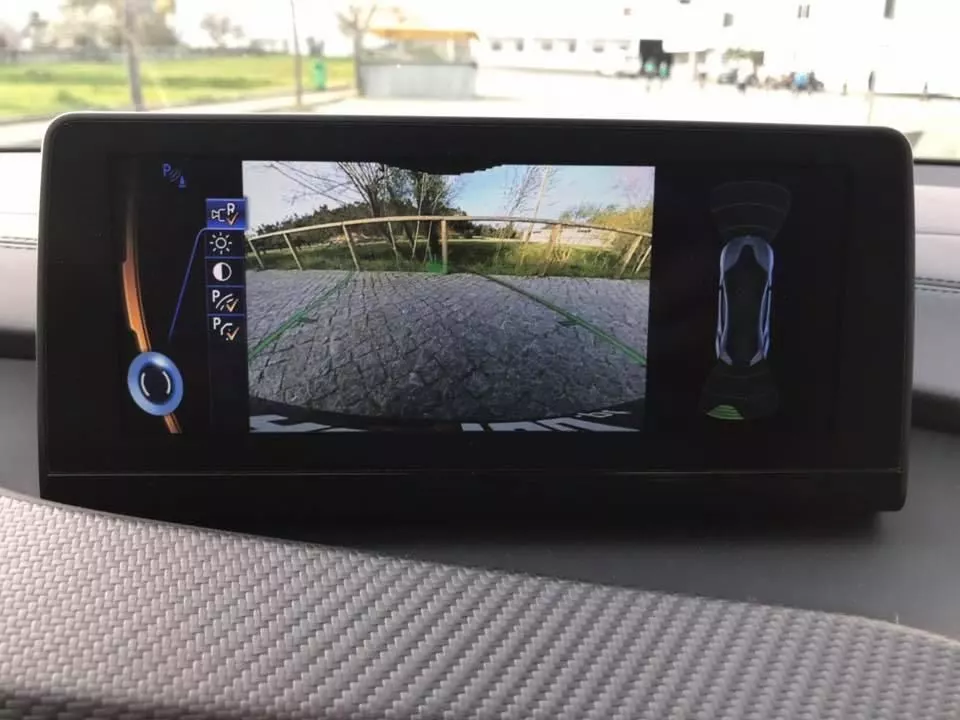 BMW i8 Coupé E-Drive 20