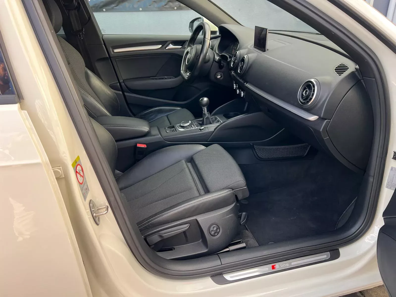 Audi A3 Sportback 1.6 TDi S-line 24