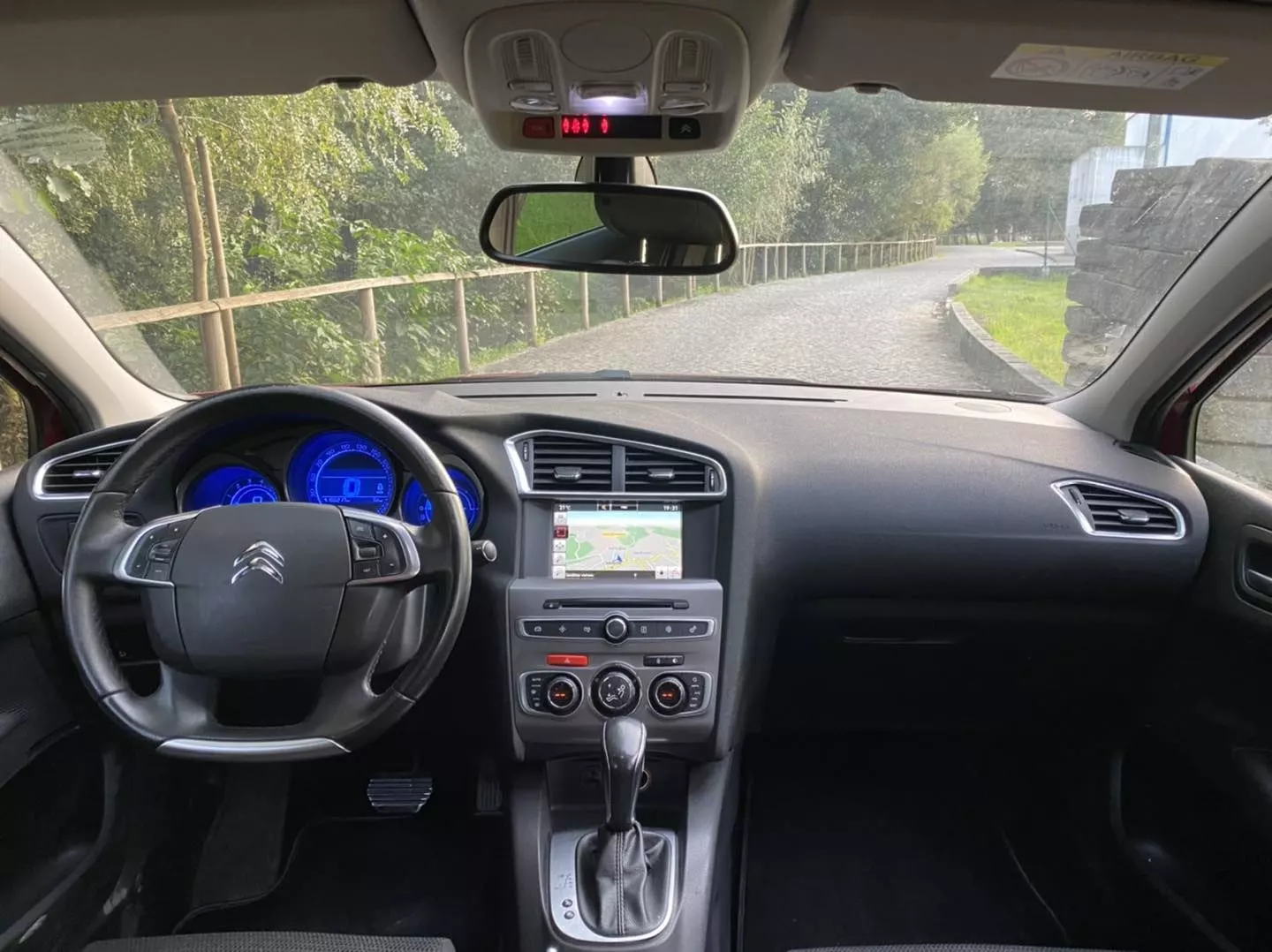 Citroën C4 1.6 BlueHDi Feel EAT6 19