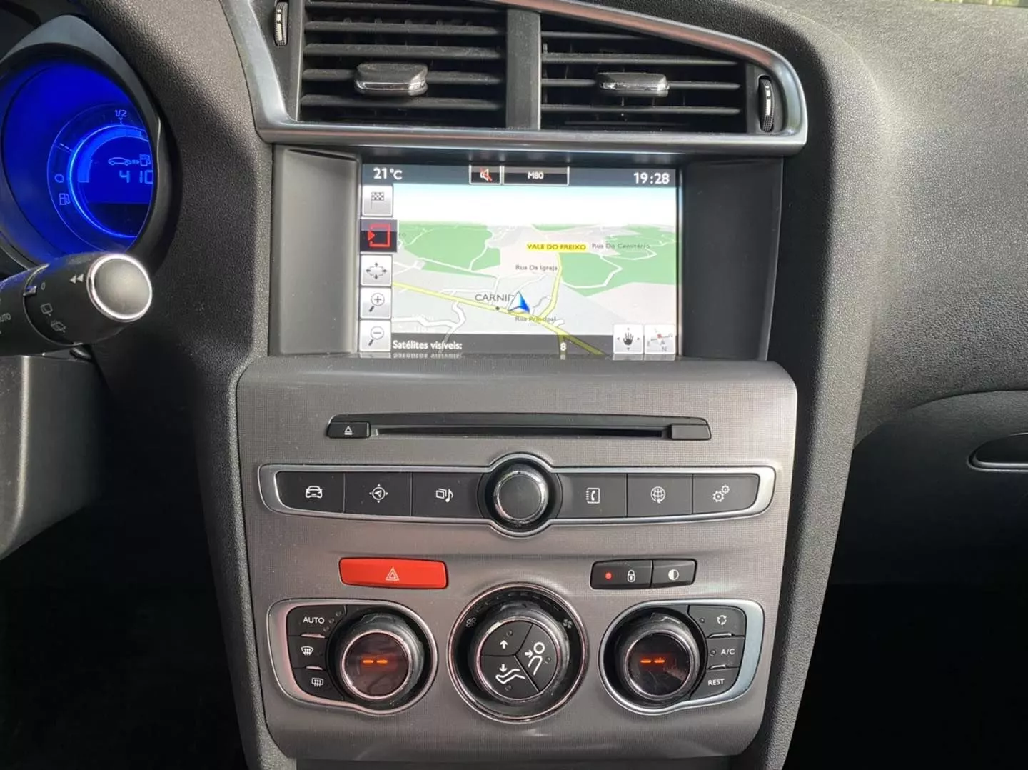 Citroën C4 1.6 BlueHDi Feel EAT6 22