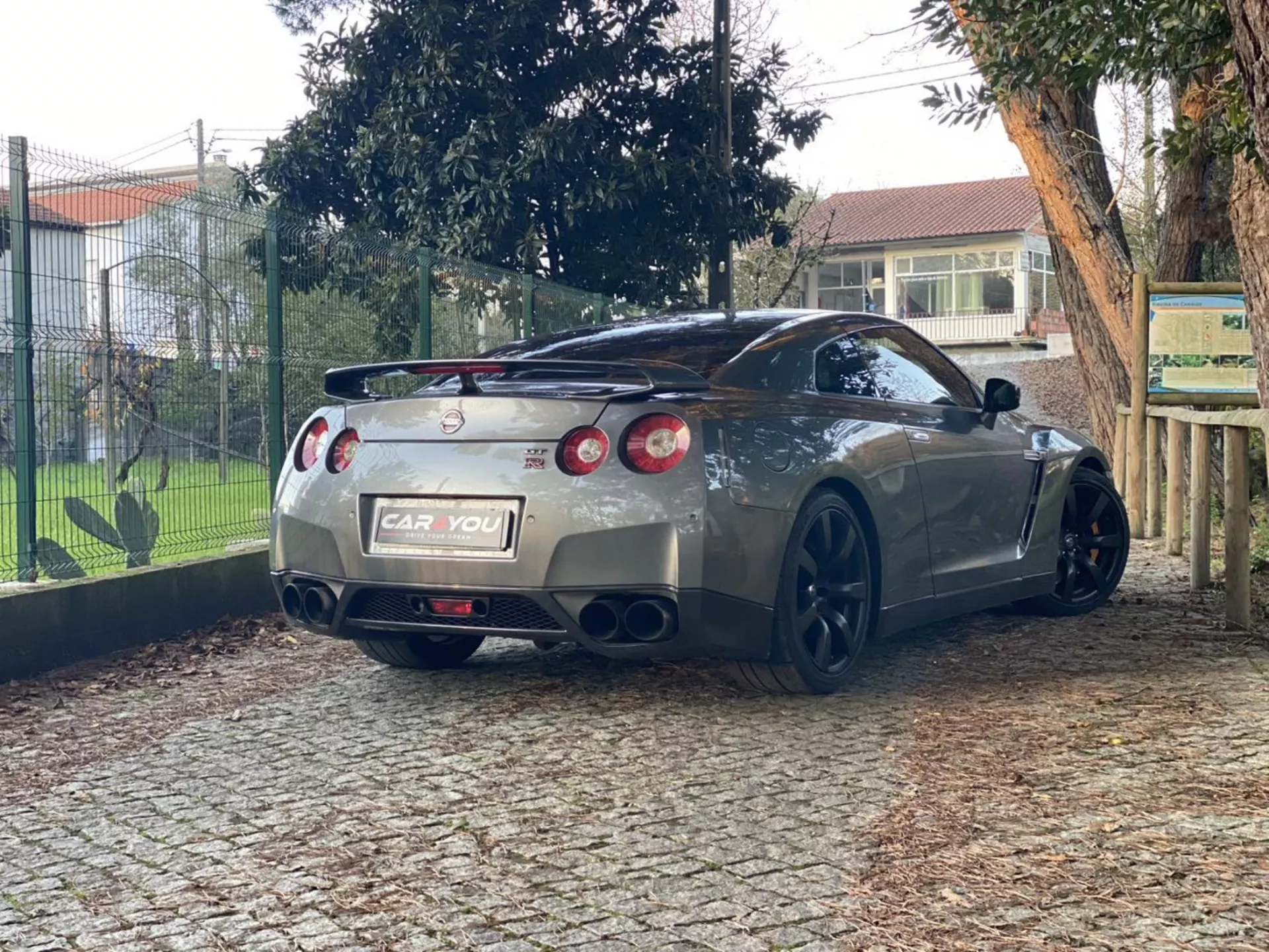 Nissan GT-R 3.8 V6 Premium Edition 4