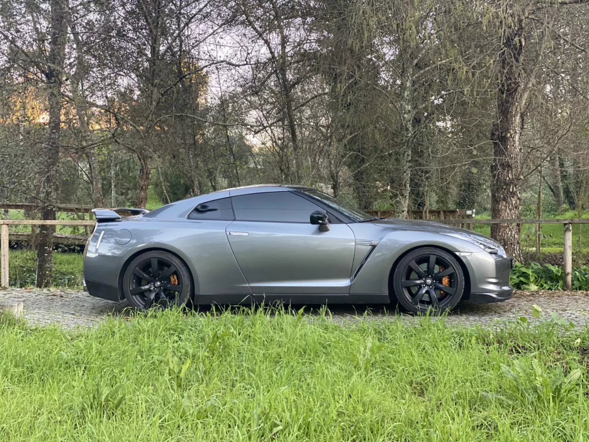 Nissan GT-R 3.8 V6 Premium Edition 12