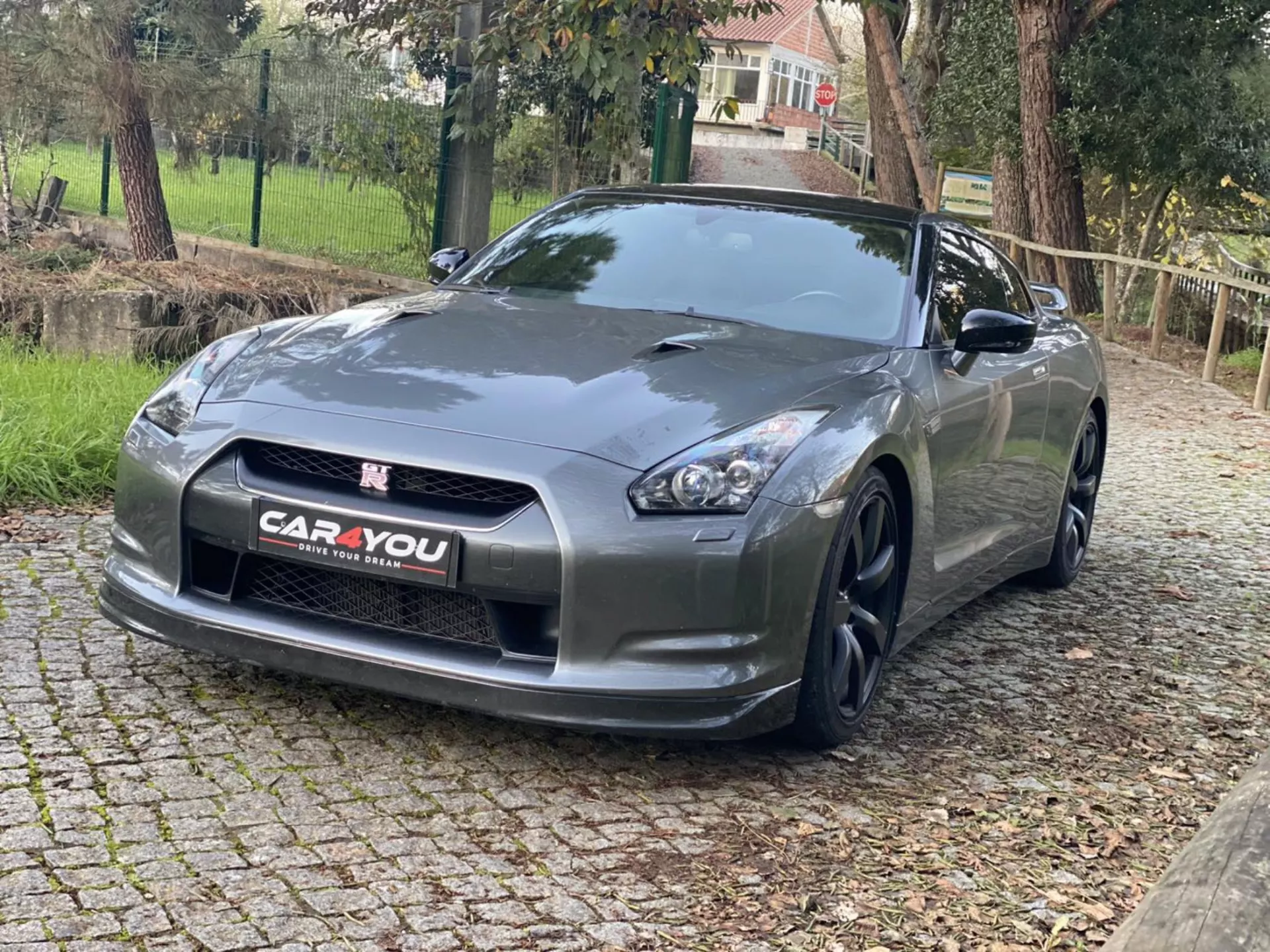 Nissan GT-R 3.8 V6 Premium Edition 14