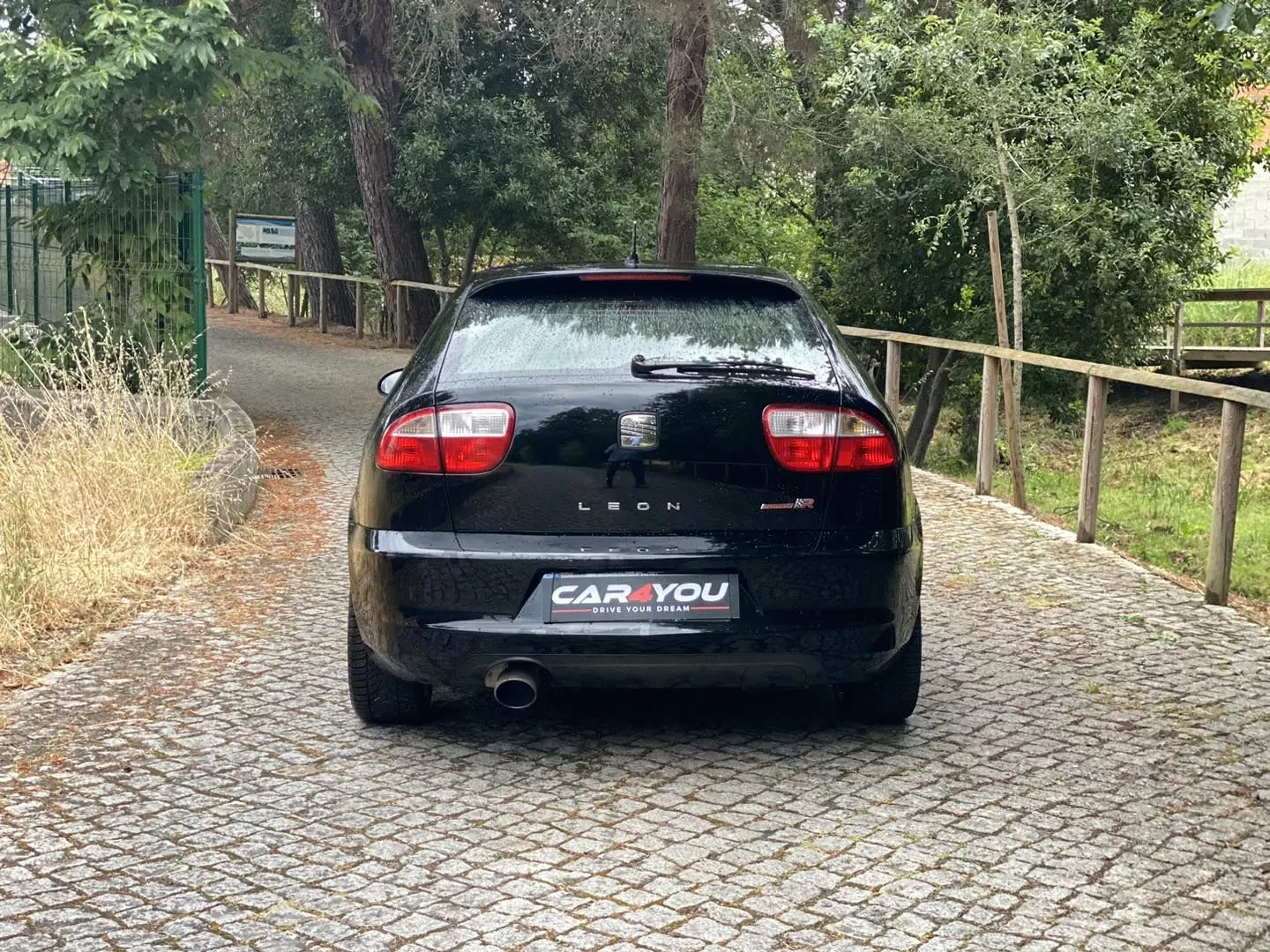 SEAT Leon 1.8 T Cupra R 6