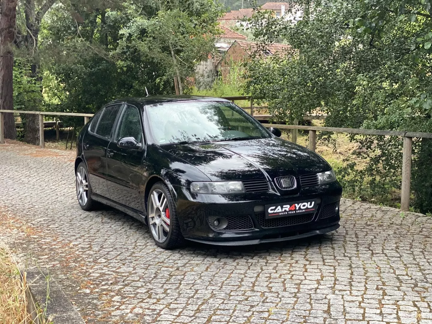 SEAT Leon 1.8 T Cupra R 9