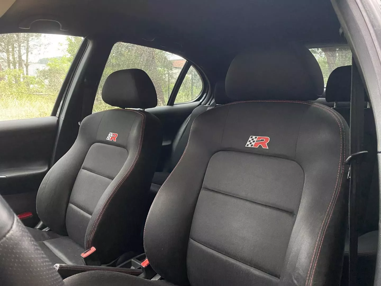 SEAT Leon 1.8 T Cupra R 20
