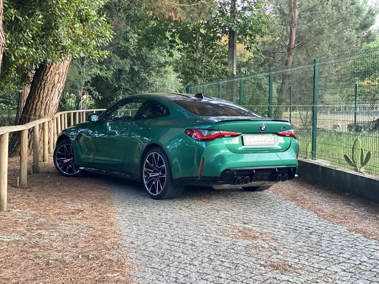 BMW M4 Competition 4