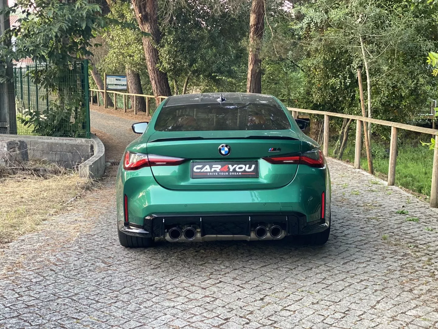 BMW M4 Competition 6