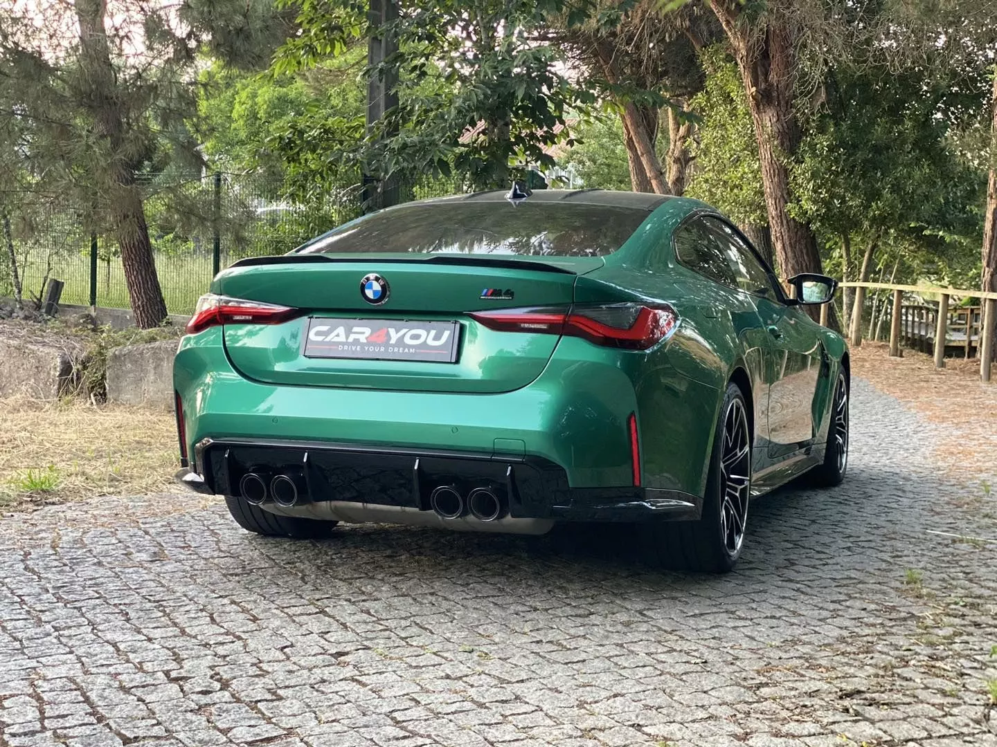 BMW M4 Competition 12