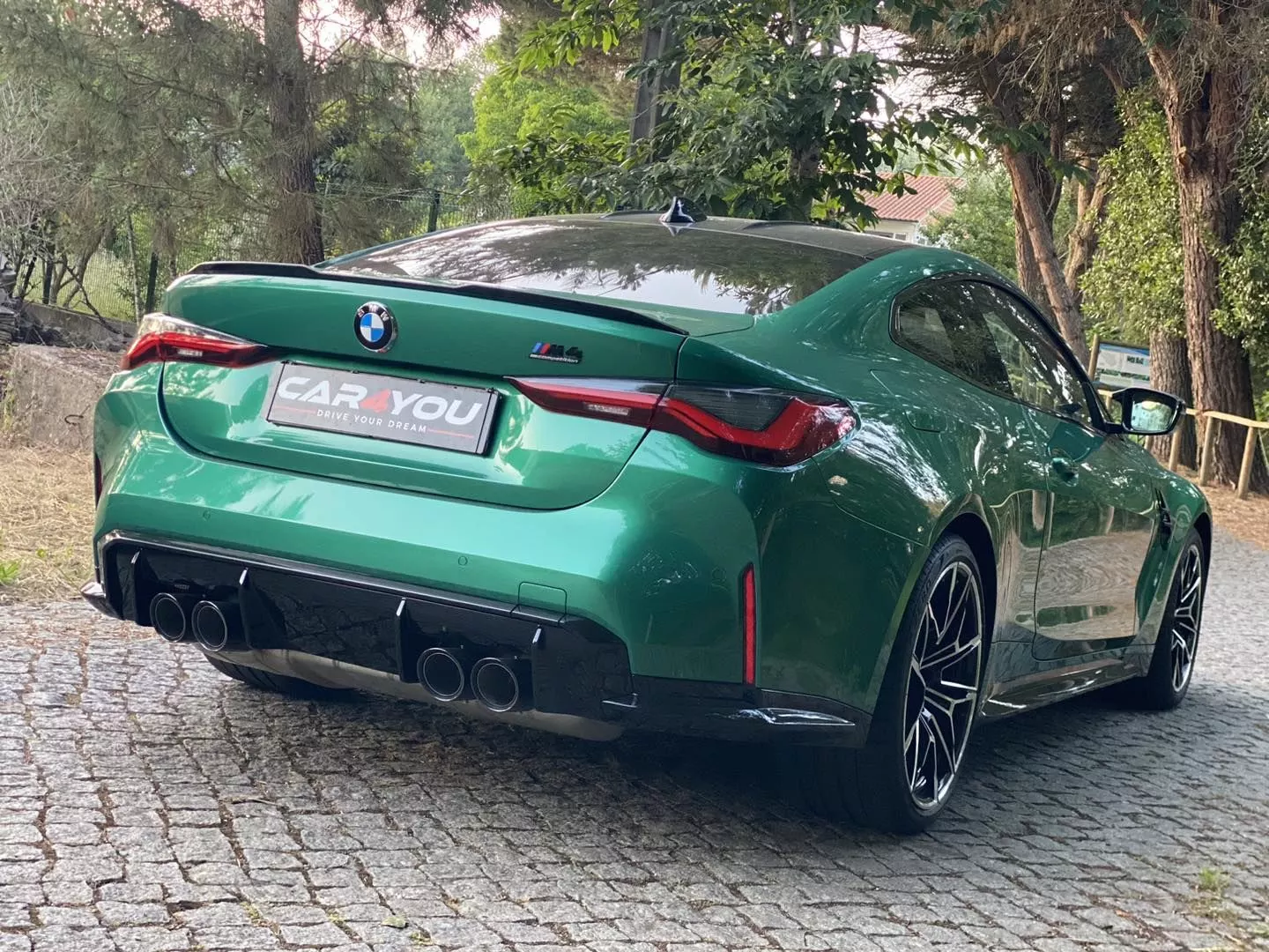 BMW M4 Competition 19