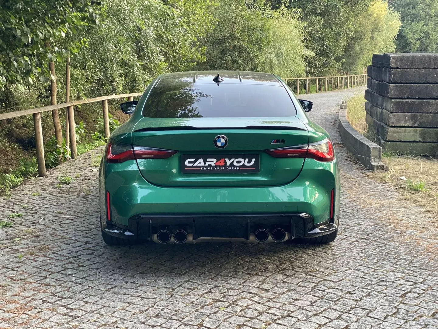 BMW M4 Competition 22