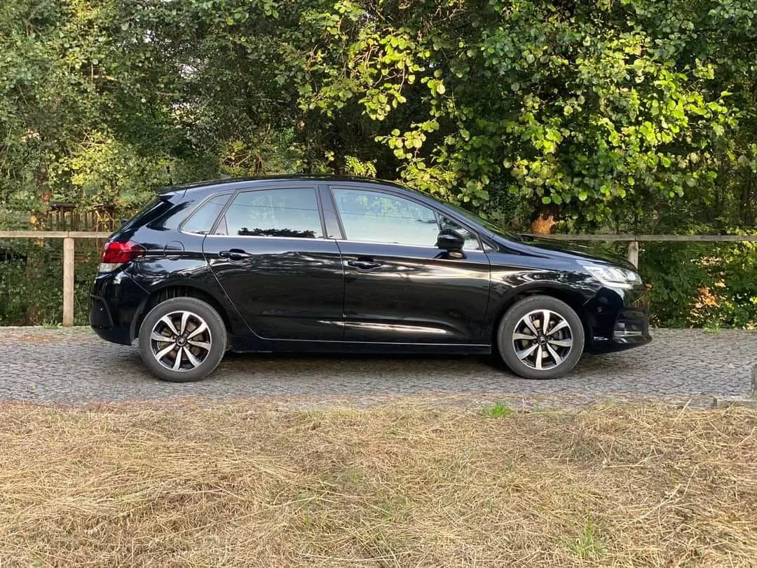 Citroën C4 1.6 BlueHDi Feel EAT6 9