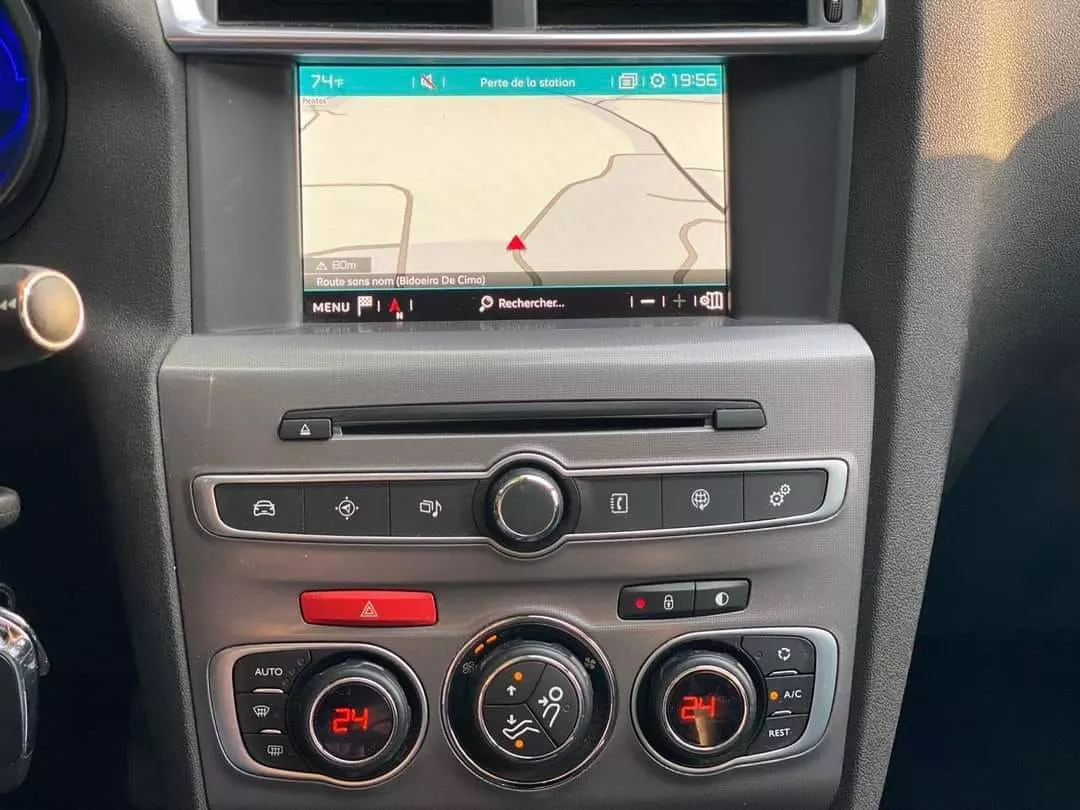 Citroën C4 1.6 BlueHDi Feel EAT6 21