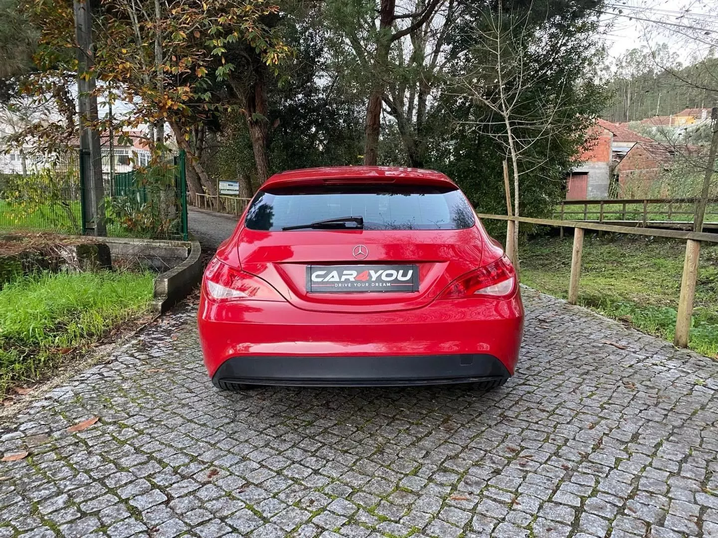 Mercedes-Benz CLA 200 d Shooting Brake Urban 8