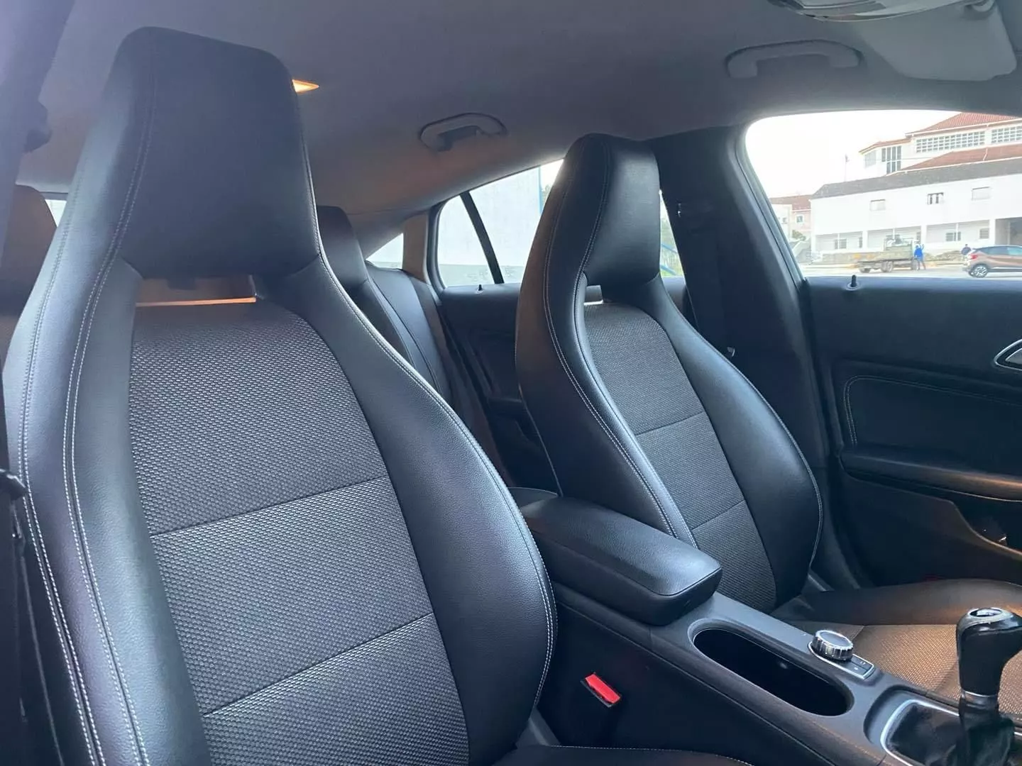 Mercedes-Benz CLA 200 d Shooting Brake Urban 20