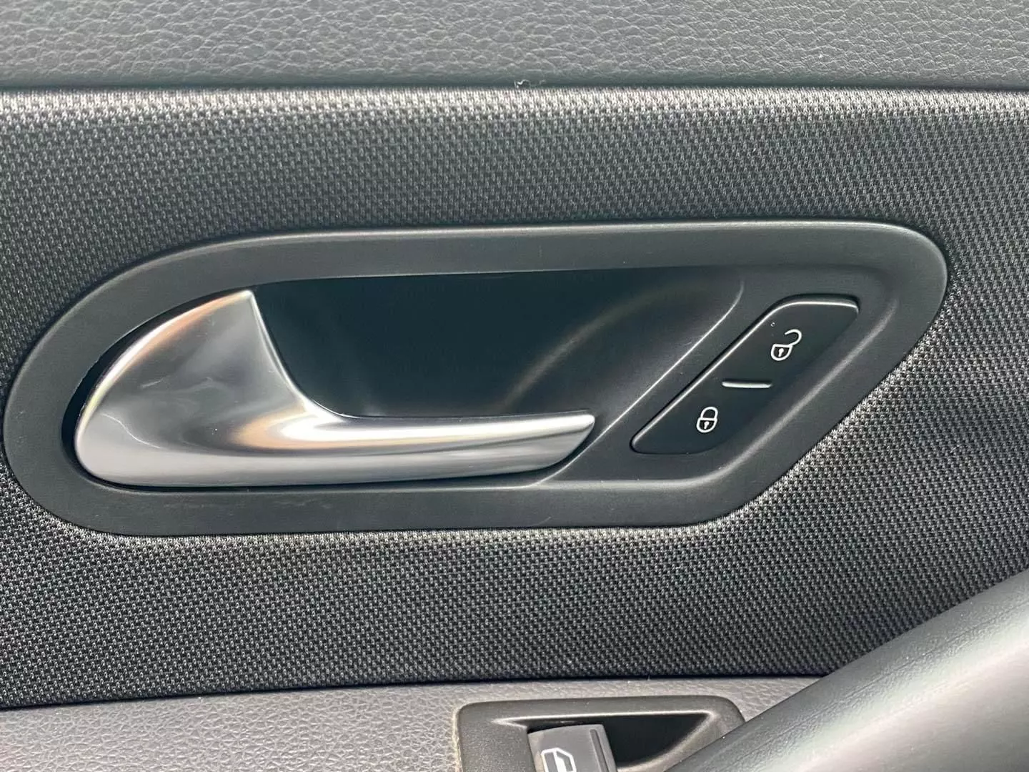 Volkswagen Scirocco 2.0 TDI Sport 27