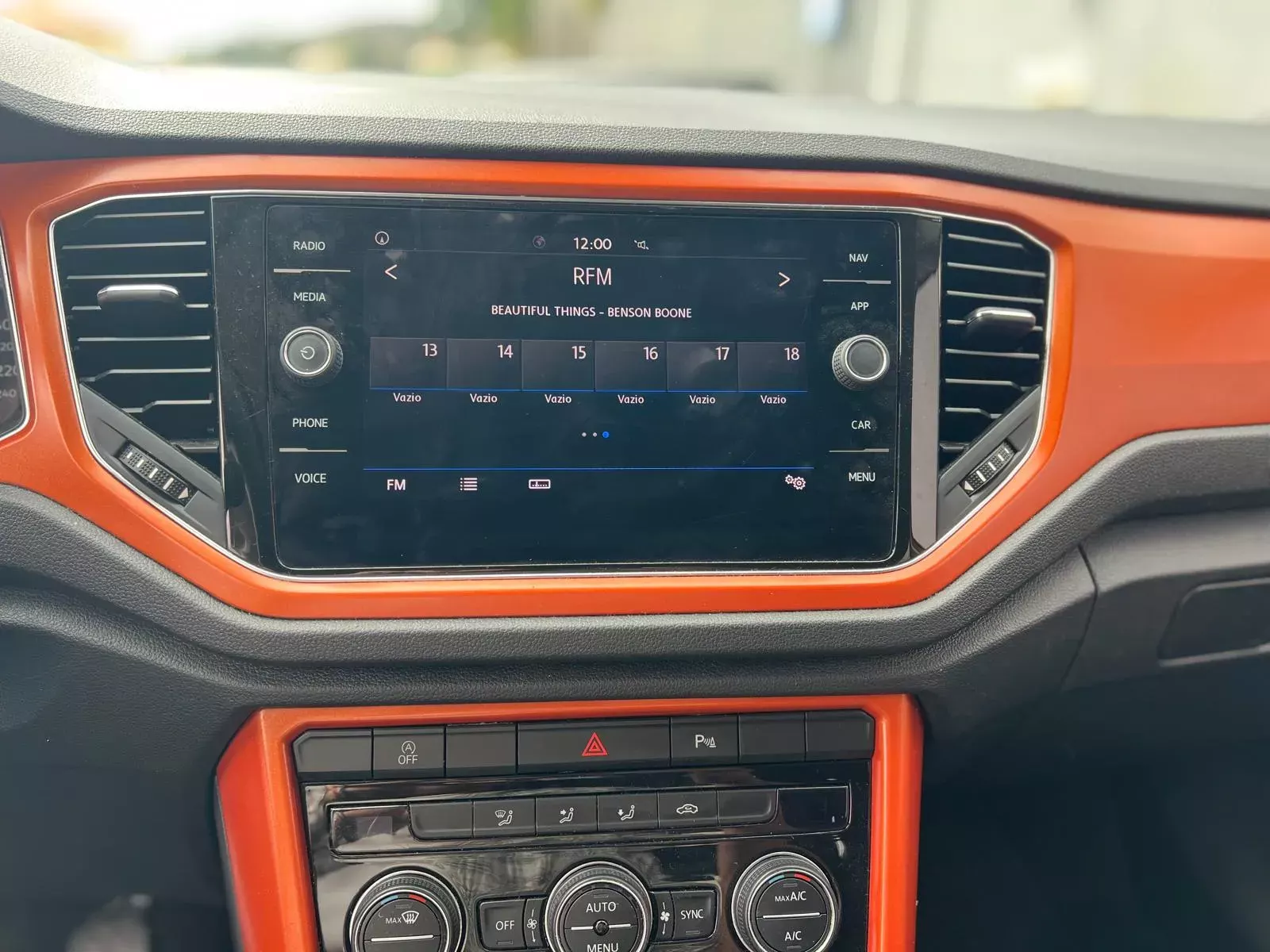 Volkswagen T-Roc 1.0 TSI Style 13