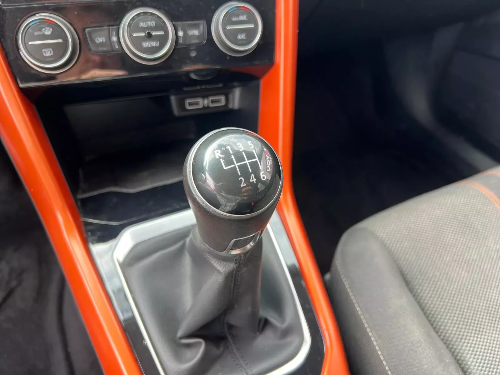 Volkswagen T-Roc 1.0 TSI Style 19