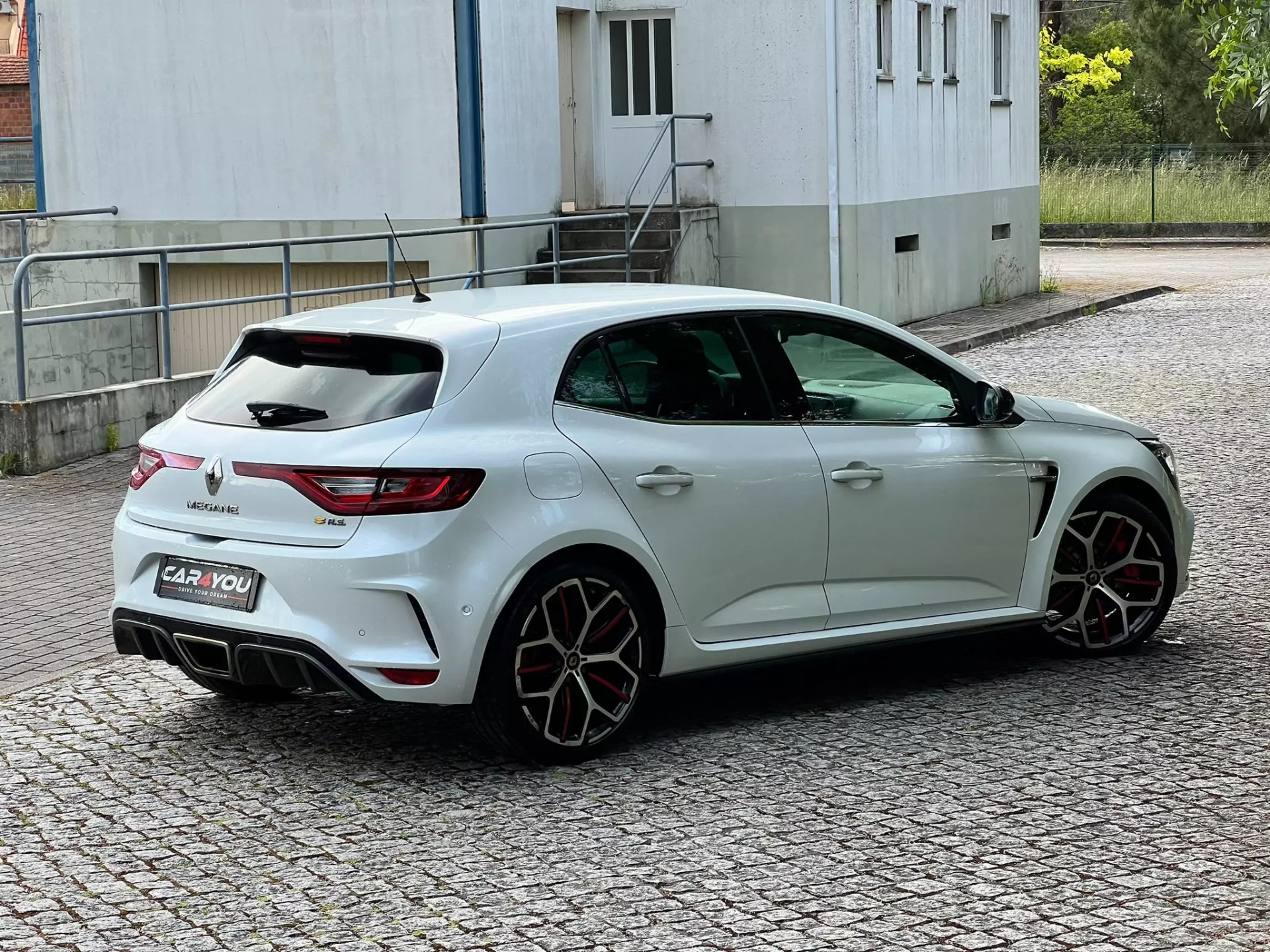 Renault Mégane 1.8 TCe R.S. Trophy EDC 9