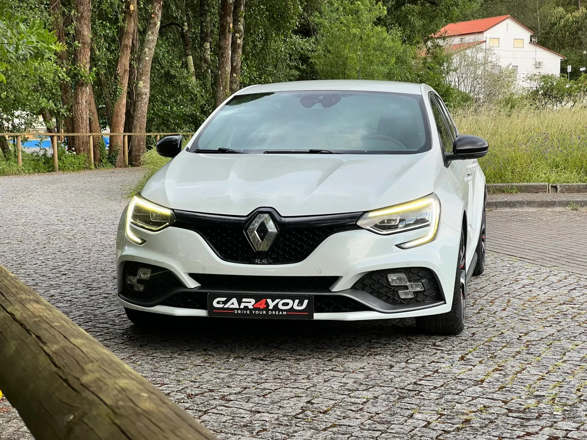 Renault Mégane 1.8 TCe R.S. Trophy EDC 14