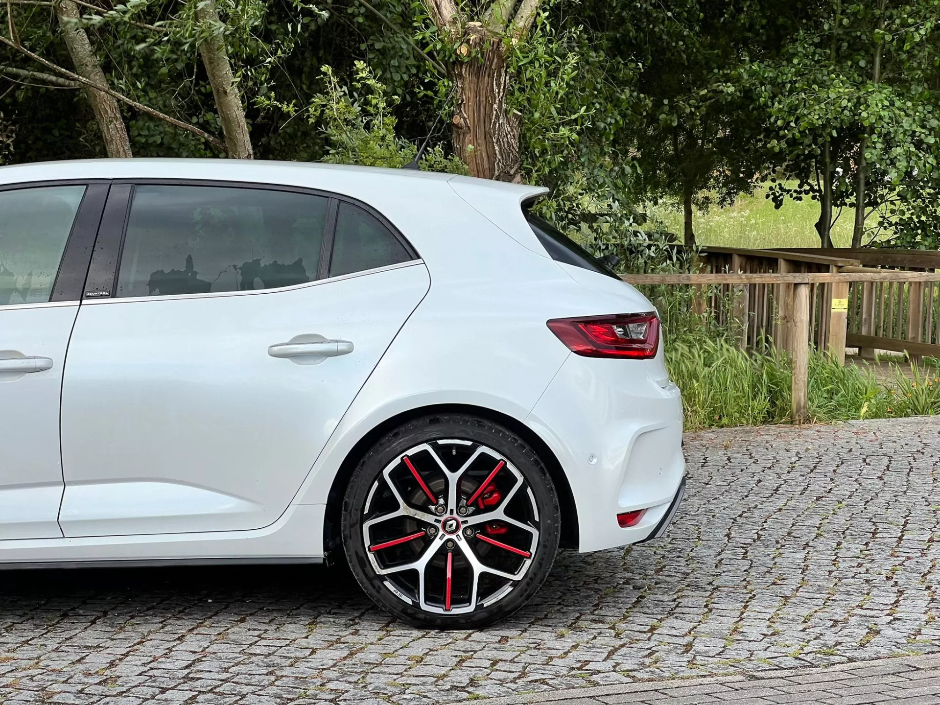 Renault Mégane 1.8 TCe R.S. Trophy EDC 18