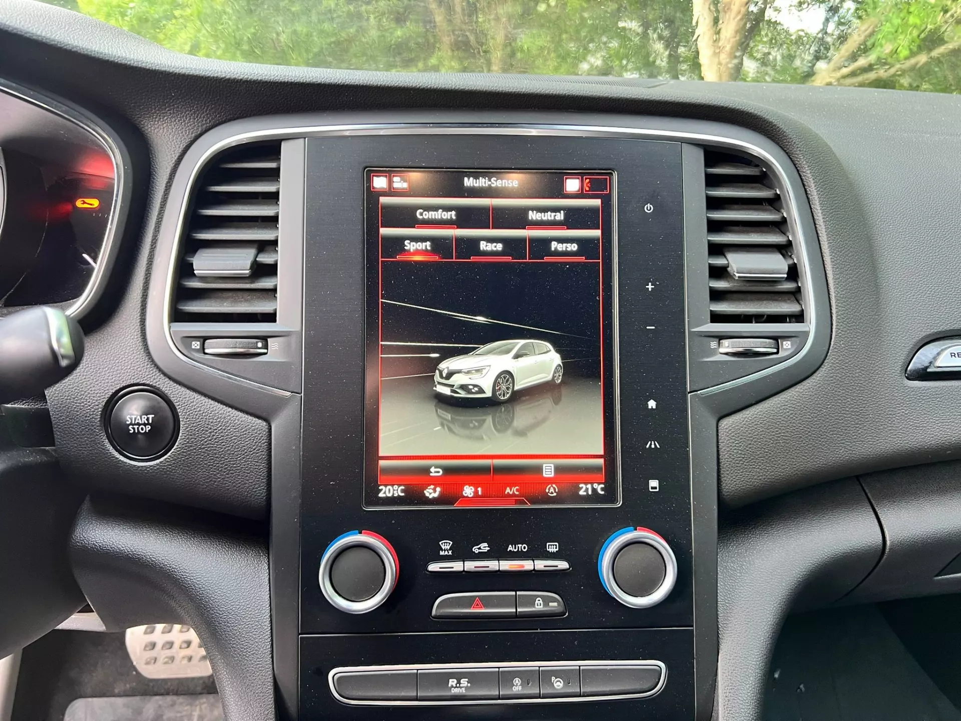 Renault Mégane 1.8 TCe R.S. Trophy EDC 25