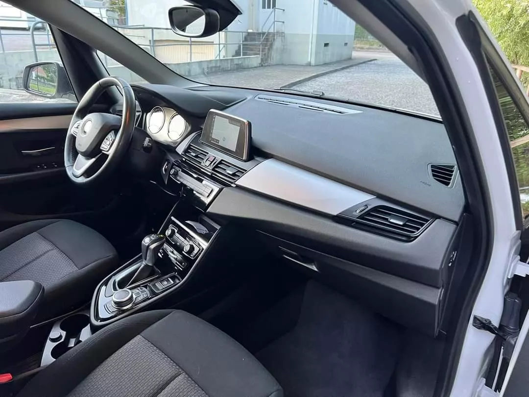 BMW 225xe Active Tourer Advantage 24