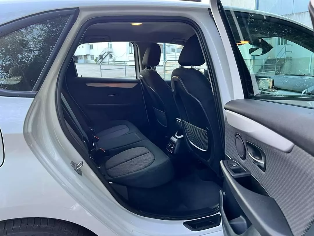 BMW 225xe Active Tourer Advantage 26